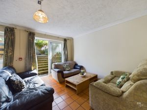 living room - click for photo gallery